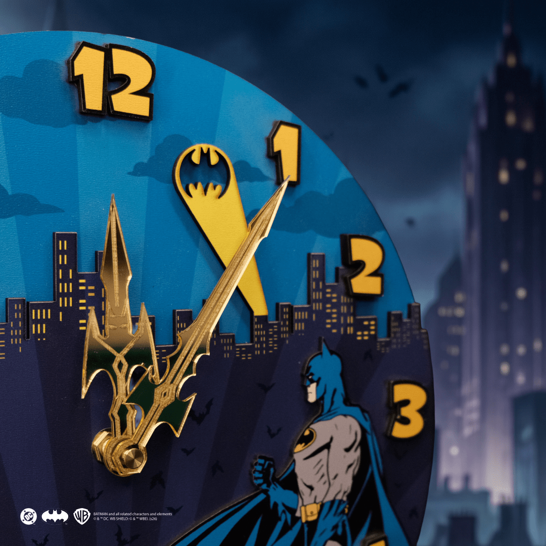 BATMAN™ GOTHAM SKYLINE 3D WALL CLOCK - ZeWood