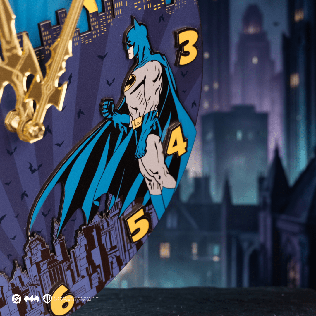 BATMAN™ GOTHAM SKYLINE 3D WALL CLOCK - ZeWood