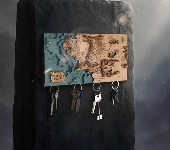 MIDDLE EARTH™ 3D WOOD KEY HOLDER WITH KEYCHAINS - ZeWood