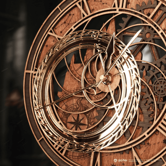 CLOCK TOWER: HOGWARTS™ 3D WALL CLOCK - ZeWood