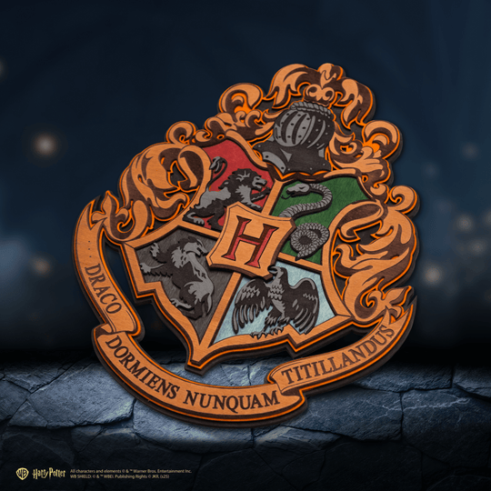HOGWARTS™ CREST 3D WOOD POSTER - ZeWood