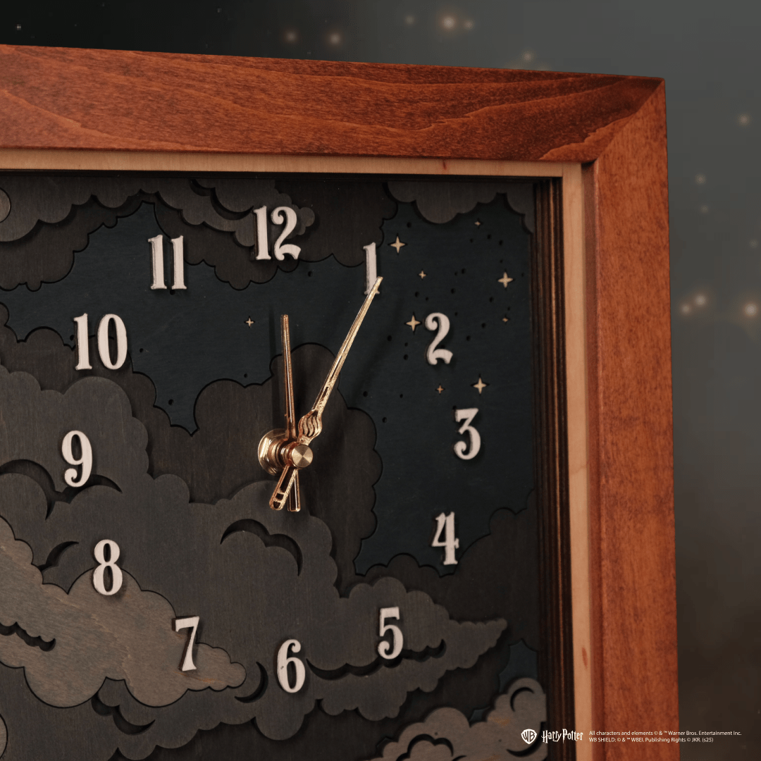 Birch plywood Hogwarts clock with 3D design
