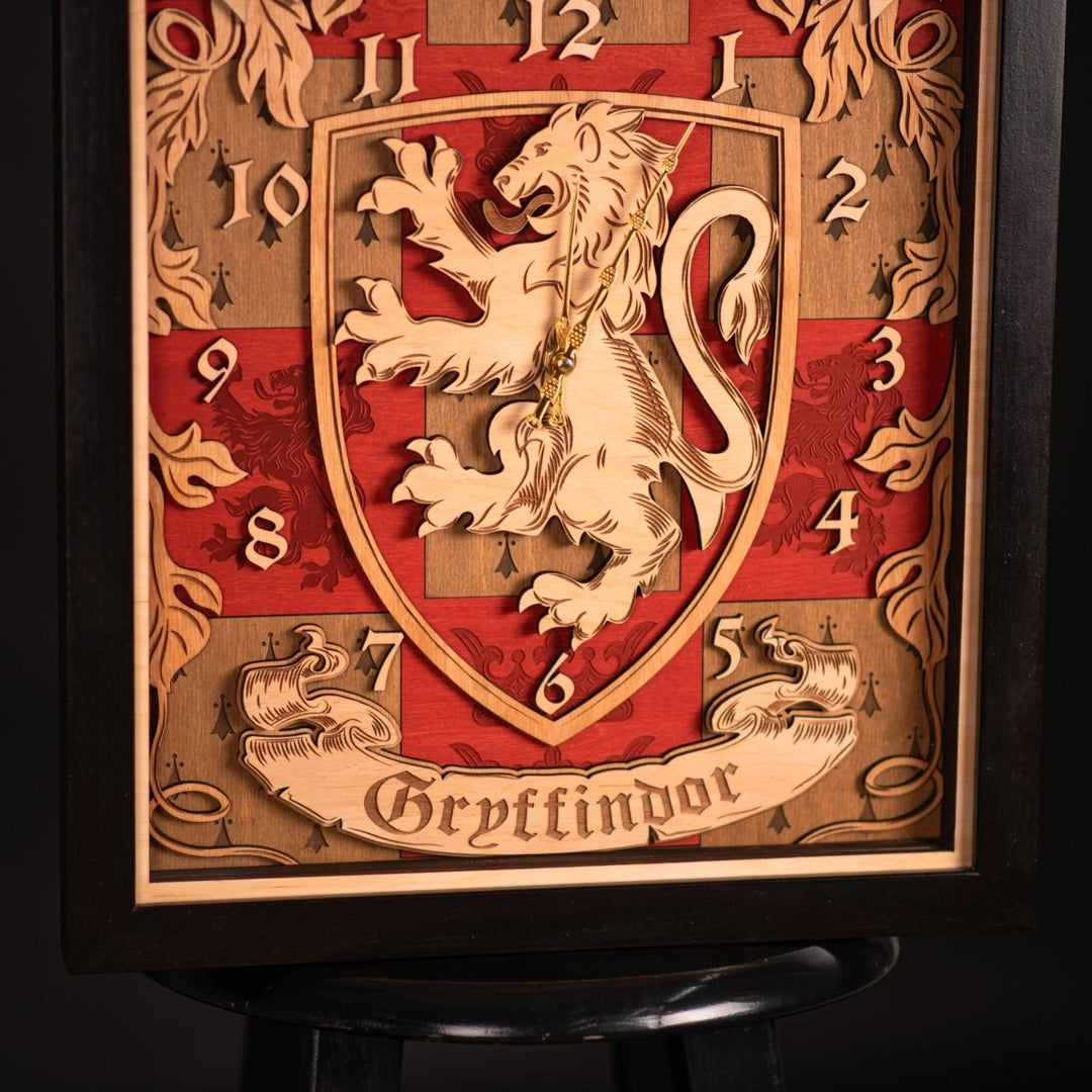 GRYFFINDOR 3D WALL CLOCK - ZeWood