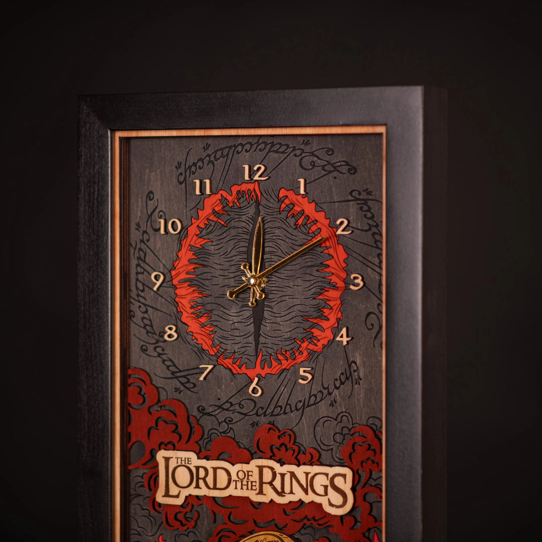 THE LORD OF THE RINGS 3D WALL CLOCK ZeWood Inc.