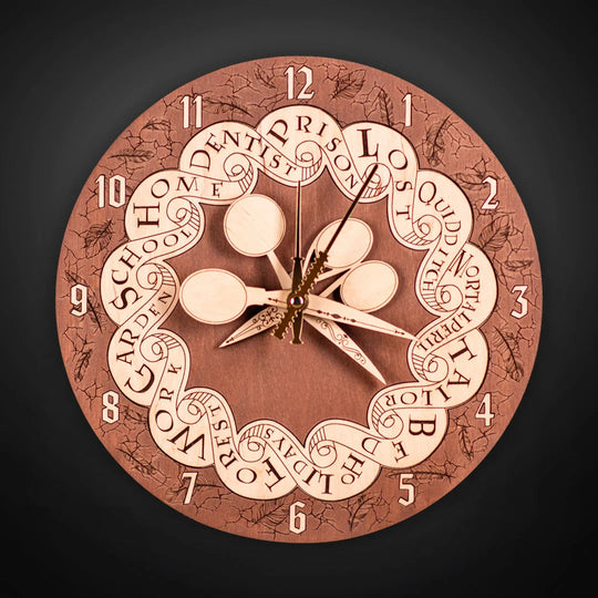 WEASLEY FAMILY ROUND CLOCK ZeWood Inc.